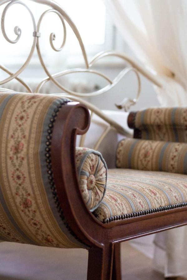 Bed and Breakfast Il Bianconiglio R&B Carraie Exterior foto